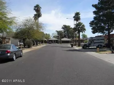 548 E Royal Palms Dr, Mesa, AZ 85203 photo 3