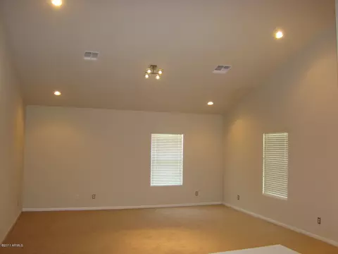 2201 N 27th Pl, Phoenix, AZ 85008 photo 7