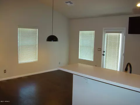2201 N 27th Pl, Phoenix, AZ 85008 photo 9
