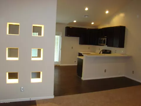 2201 N 27th Pl, Phoenix, AZ 85008 photo 4