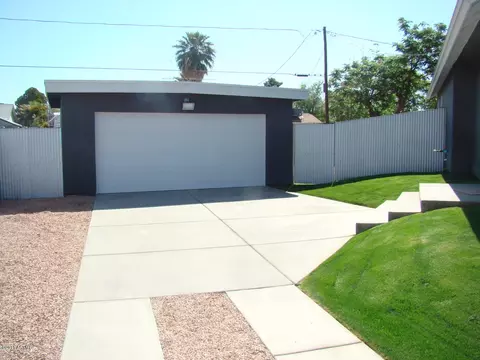 2201 N 27th Pl, Phoenix, AZ 85008 photo 3