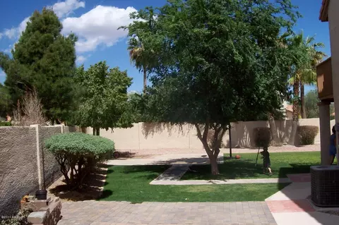 3506 E Rockledge Rd, Phoenix, AZ 85044 photo 9