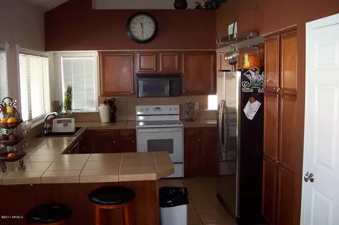 3506 E Rockledge Rd, Phoenix, AZ 85044 photo 3