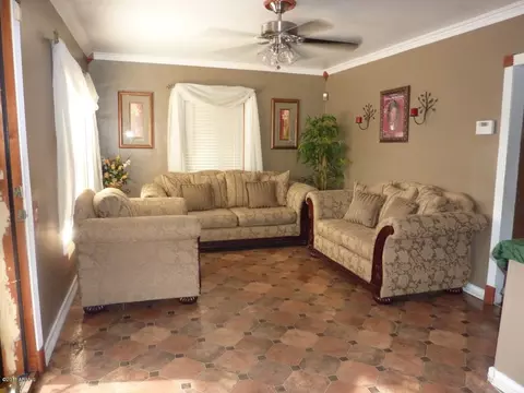 4626 S 8th St, Phoenix, AZ 85040 photo 2