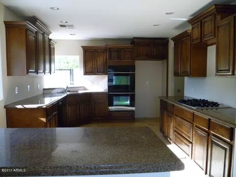 612 E Pepper Pl, Mesa, AZ 85203 photo 4