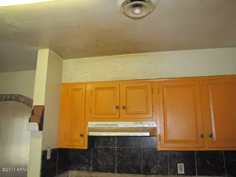 2014 N 38th Dr, Phoenix, AZ 85009 photo 4