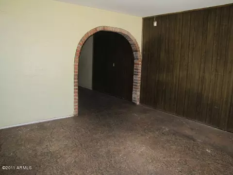 2014 N 38th Dr, Phoenix, AZ 85009 photo 2