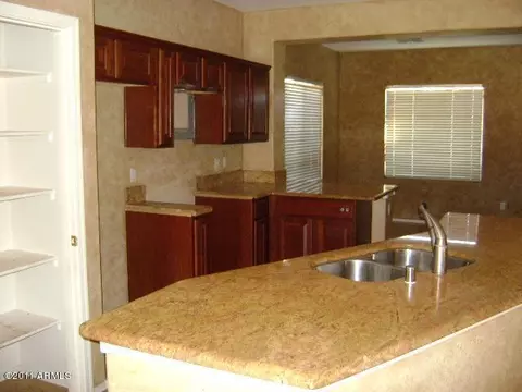 9246 W Berkeley Rd, Phoenix, AZ 85037 photo 2
