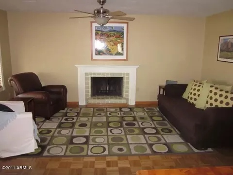 2337 E Paradise Dr, Phoenix, AZ 85028 photo 6