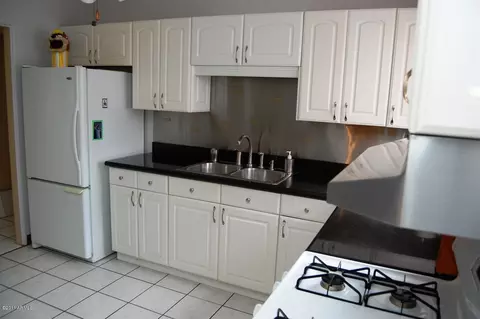 2519 E Roma Ave, Phoenix, AZ 85016 photo 5