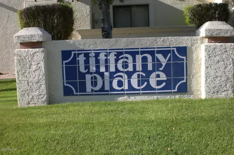 631 E Jeffrey Ave, Phoenix, AZ 85020 photo 2