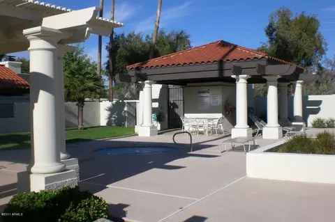 631 E Jeffrey Ave, Phoenix, AZ 85020 photo 3