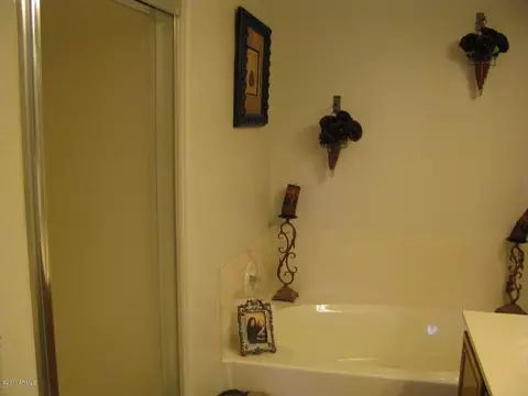 750 E Sack Dr, Phoenix, AZ 85024 photo 8