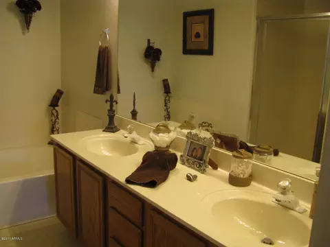 750 E Sack Dr, Phoenix, AZ 85024 photo 7