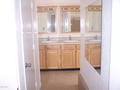 2839 E Utopia Rd, Phoenix, AZ 85050 photo 24