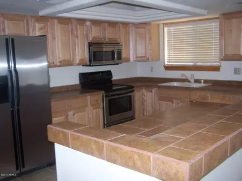 2839 E Utopia Rd, Phoenix, AZ 85050 photo 14