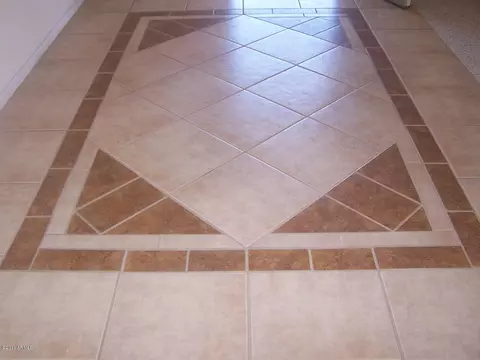 2839 E Utopia Rd, Phoenix, AZ 85050 photo 8