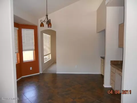5032 W Hackamore Dr, Phoenix, AZ 85083 photo 4