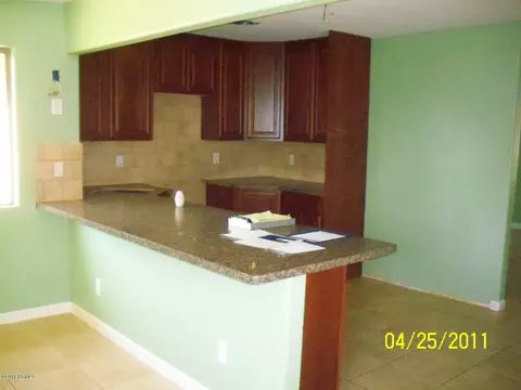 556 S Copper Dr, Apache Junction, AZ 85120 photo 8