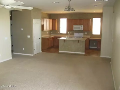 3685 S Vineyard Ave, Gilbert, AZ 85297 photo 5