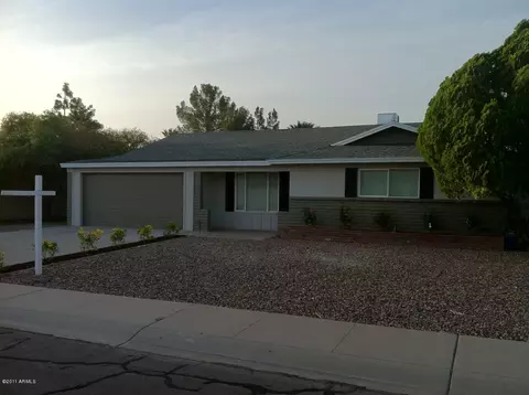 2124 E Carson Dr, Tempe, AZ 85282 photo 3