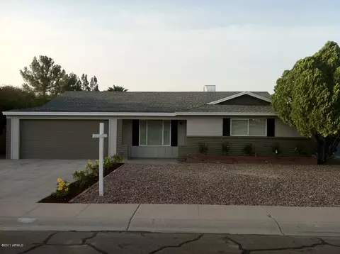 2124 E Carson Dr, Tempe, AZ 85282 photo 1