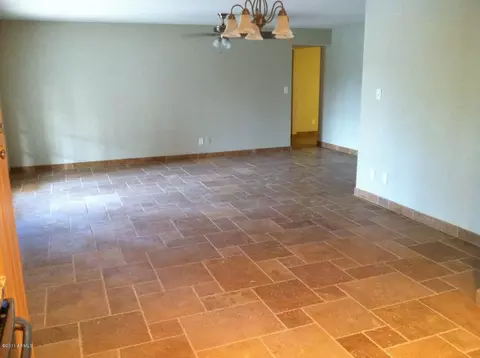 2124 E Carson Dr, Tempe, AZ 85282 photo 8