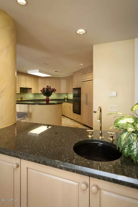 2402 Esplanade Ln #305, Phoenix, AZ 85016 photo 28