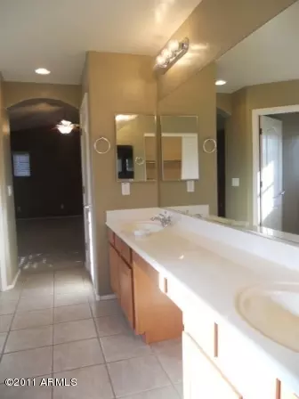 4567 E Ironhorse Rd, Gilbert, AZ 85297 photo 12