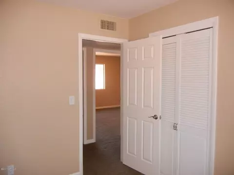 306 E Leah Ln, Gilbert, AZ 85234 photo 10