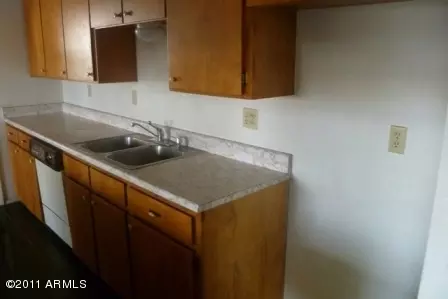 133 E Hoover Ave, Mesa, AZ 85210 photo 5