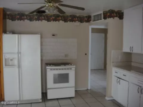 2235 E Balsam Cir, Mesa, AZ 85204 photo 4