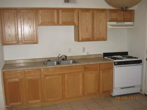 4847 S 37th Dr, Phoenix, AZ 85041 photo 3