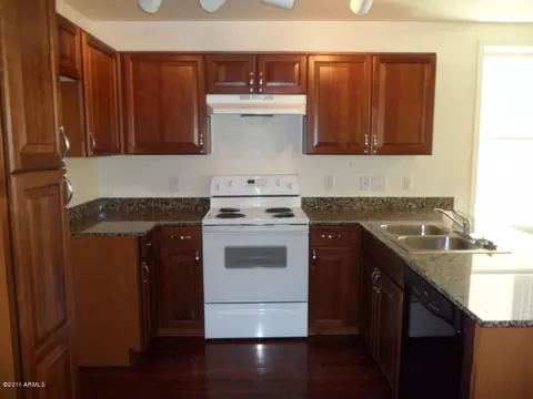 1303 S Owl Dr, Gilbert, AZ 85296 photo 5