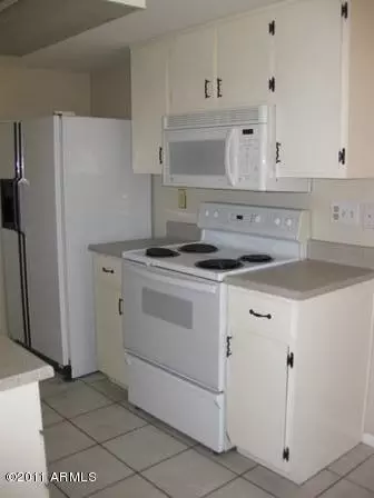 844 E Joan D Arc Ave, Phoenix, AZ 85022 photo 4