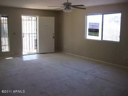844 E Joan D Arc Ave, Phoenix, AZ 85022 photo 2