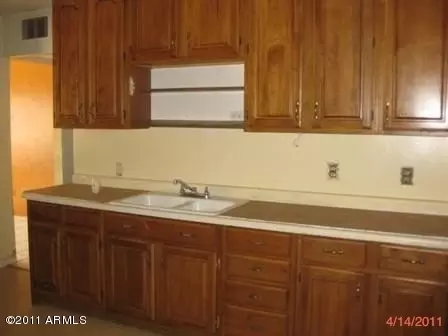 3534 W Garfield St, Phoenix, AZ 85009 photo 4
