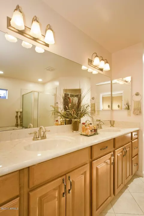 4310 E Saint Joseph Way, Phoenix, AZ 85018 photo 30