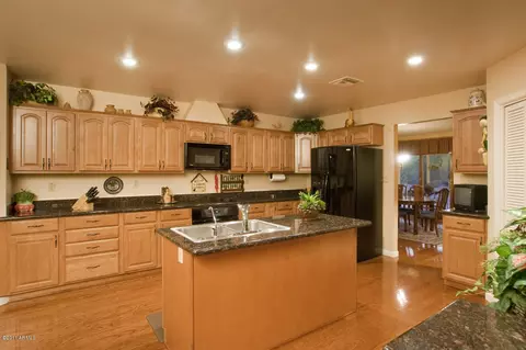 4310 E Saint Joseph Way, Phoenix, AZ 85018 photo 14