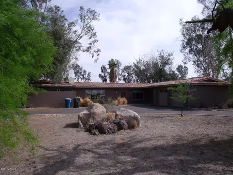 4637 E Clinton St, Phoenix, AZ 85028 photo 1