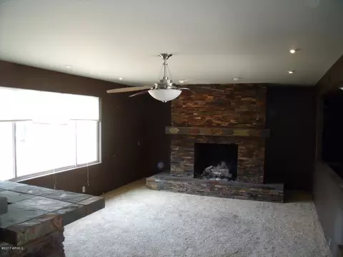 4637 E Clinton St, Phoenix, AZ 85028 photo 2