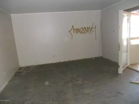 5657 N 19th Dr, Phoenix, AZ 85015 photo 3