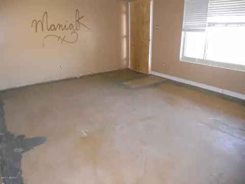 5657 N 19th Dr, Phoenix, AZ 85015 photo 2