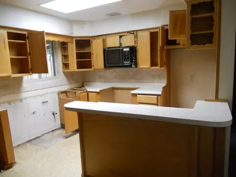 5657 N 19th Dr, Phoenix, AZ 85015 photo 4