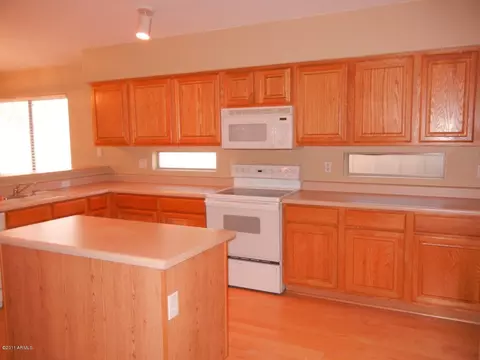 944 E Baylor Ln, Gilbert, AZ 85296 photo 4