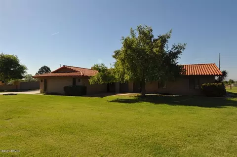 8515 W Cavalier Dr, Glendale, AZ 85305 photo 1