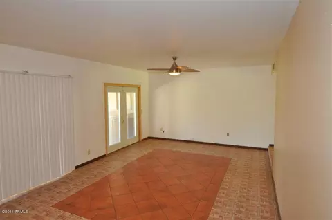 8515 W Cavalier Dr, Glendale, AZ 85305 photo 6