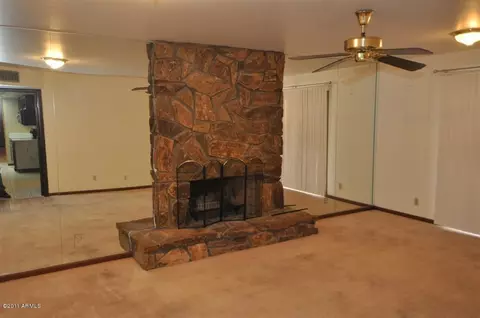 8515 W Cavalier Dr, Glendale, AZ 85305 photo 7
