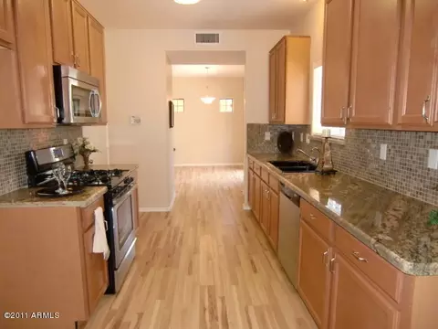 3720 E Mitchell Dr, Phoenix, AZ 85018 photo 12