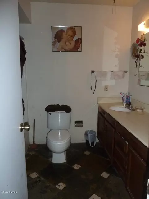 4210 E Grove St, Phoenix, AZ 85040 photo 7